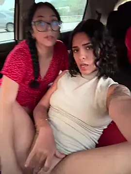 Alice_surprise webcam