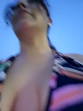 vickyhoult (F young) - Show cum