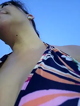 vickyhoult (F young) - Show cum