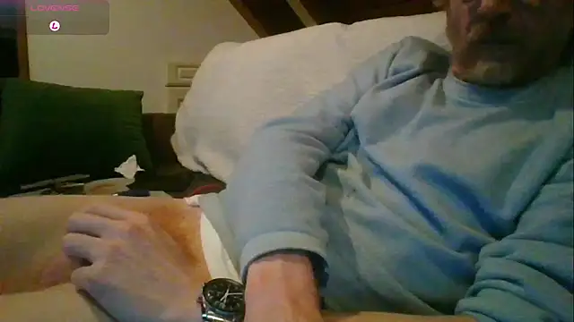 vrenico-sc (Ask my age) - Toy in ass