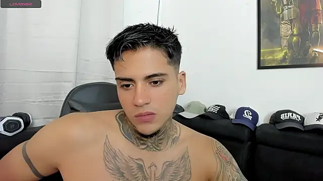 mad_maxxx2 (M young) - cum show