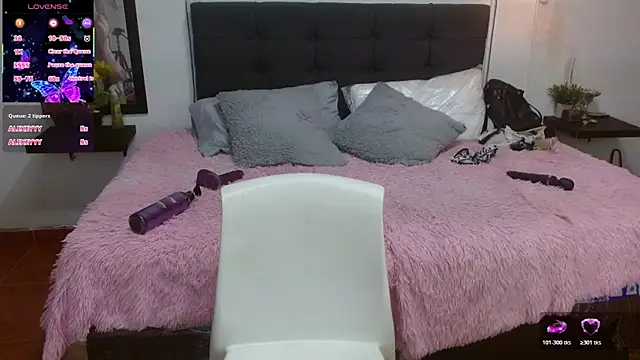 Keyla01_'s Live XXX Chat