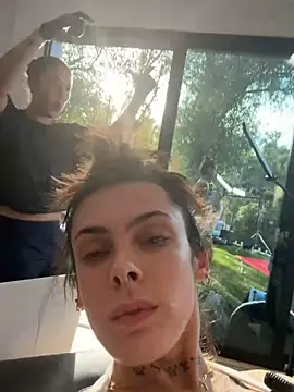 GennaJames' Webcam Show