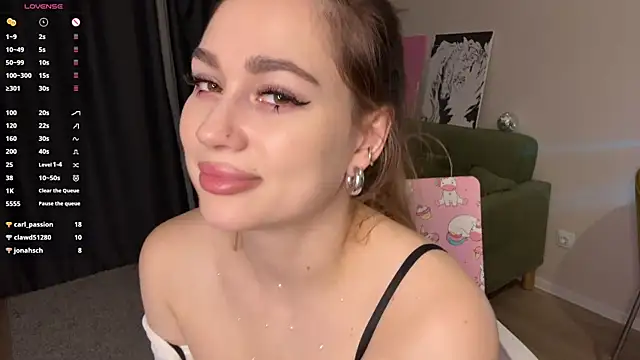 filomenagaertner (F young) - Tease with my top