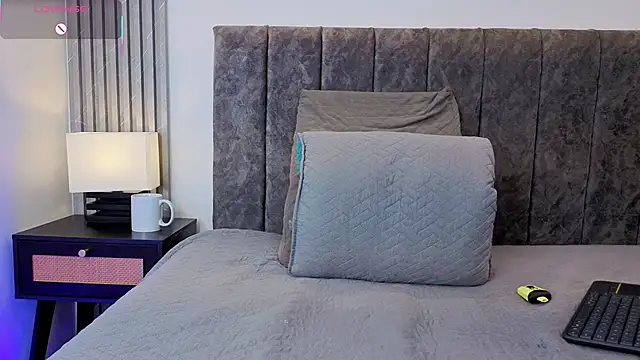 Ema_Stone65's Live XXX Chat