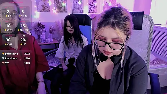 Elainebeness' Live XXX Chat