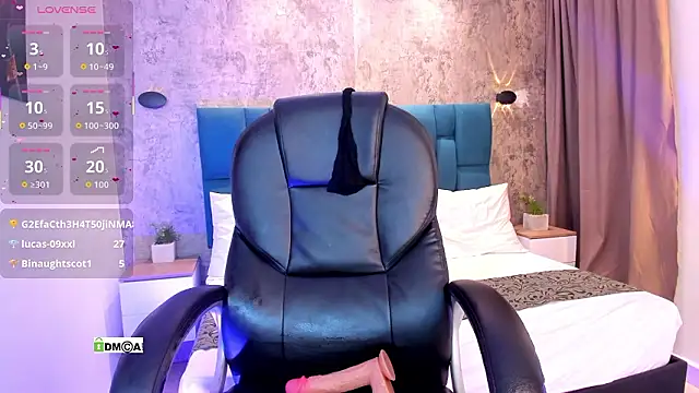 susanasmith18's Live XXX Chat