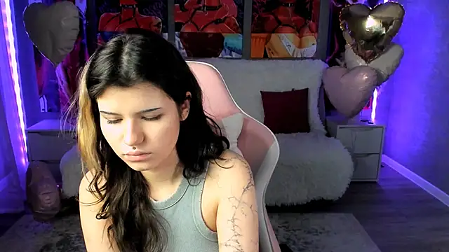 AnoraDark's Live XXX Chat