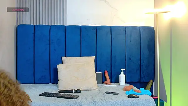 kiaratentation's Live XXX Chat