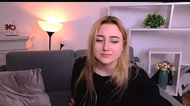 Lulu___Moon's Live XXX Chat