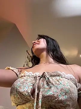 Irish_Collins from StripChat is Freechat