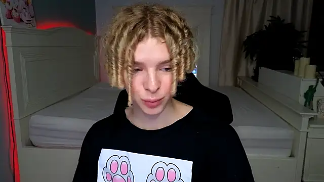 Kudi_Minnt's Webcam Show