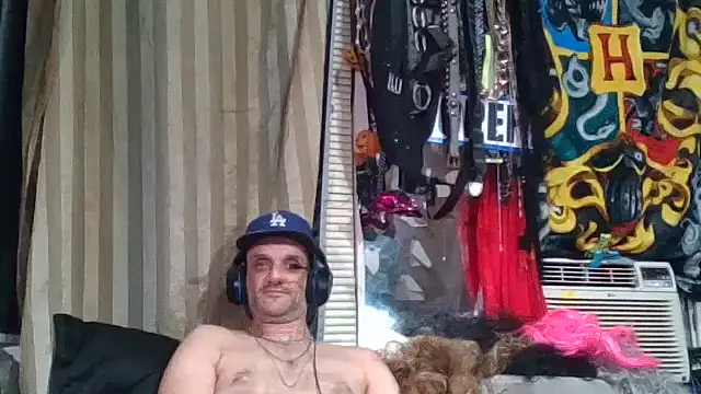 slinginbigd (Ask my age) - CLOUDS