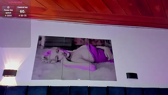 sharonlovee (F young) - I massage my ass with cream 😏😈