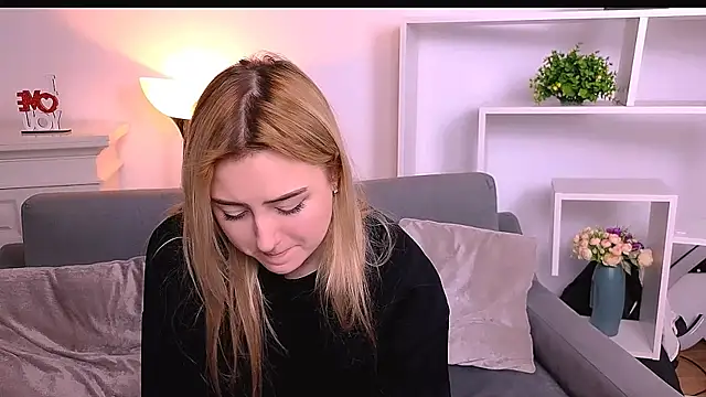 lulu___moon (F teen) - dog pose