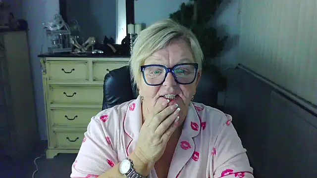 BridgetBlueEyes' Webcam Show