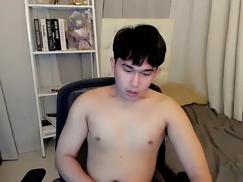 davincihugecock live sex cam