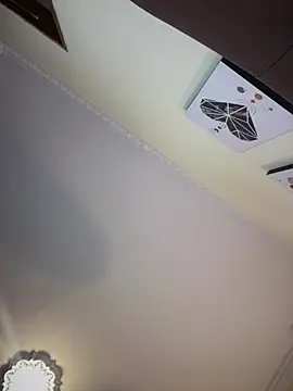 aleezafrench (F young) - SEX IN THE SHOWER