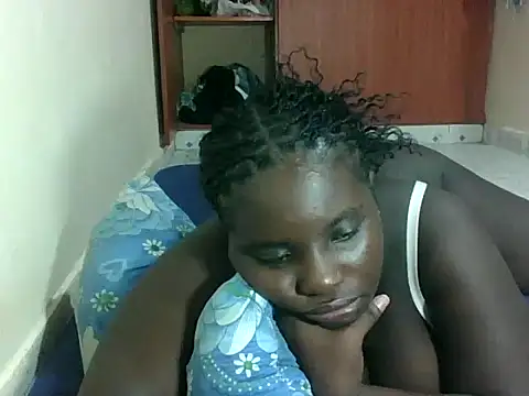 hotebbbyy (F teen) - show tits