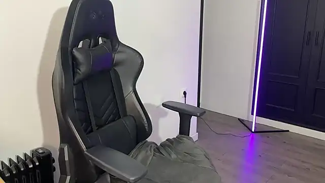 -kroshkaenot- (F young) - ✨Drain my Lush to the very last pulse 💓