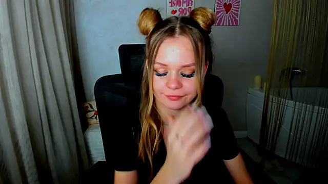 MidnighteAura's Live XXX Chat