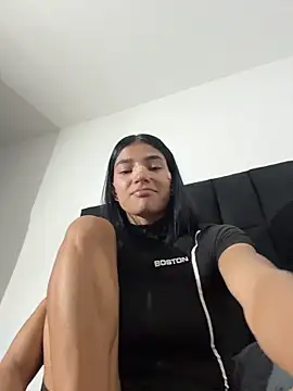 ema_rose_ (G young) - Show tits in public 🔥