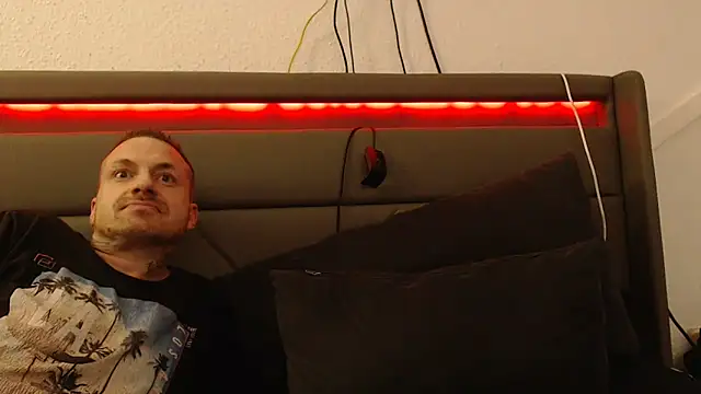 DevilsAngel13's Live XXX Chat