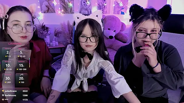 Elainebeness' Live XXX Chat