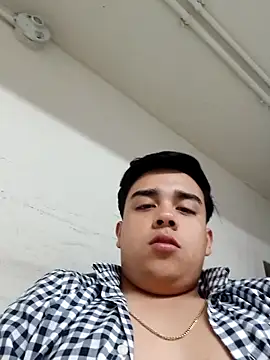 Yosoyelmismo-6737 webcam