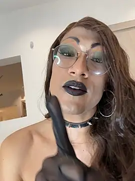 Lia_Jones77's Webcam Show