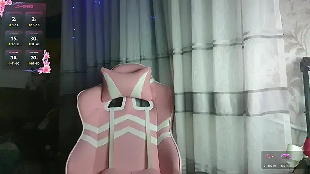 KristiBloom's Live XXX Chat