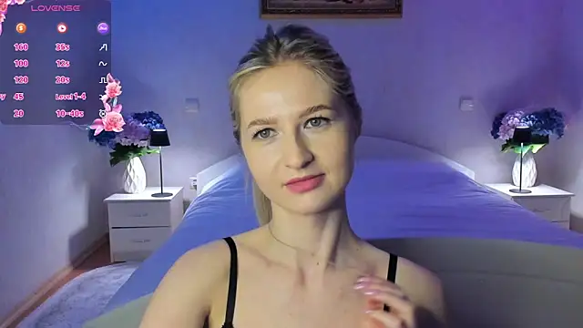 Julie_Blaze's Live XXX Chat