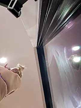 AmethystFoxx's Webcam Show