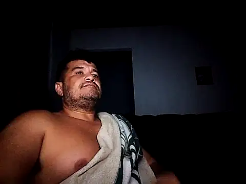 tarra122's Webcam Show