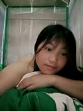 lylaanhmin - Lylaanhmin's free webcam - UK Sex Cams