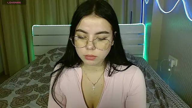 kitttyblush's Live XXX Chat