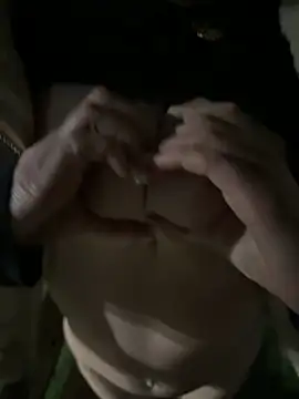 AlyssaFoxx_'s Live XXX Chat