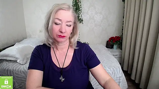 hunters_woman's Webcam Show