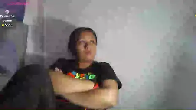 Charis_21's Live XXX Chat