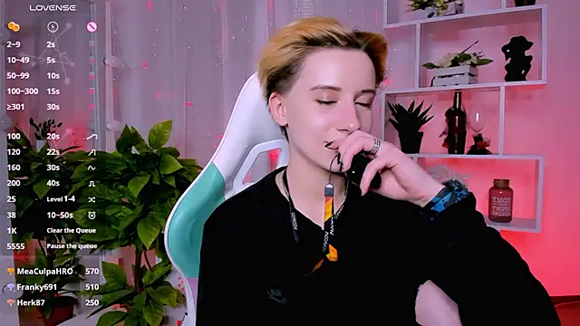 _Rein_ramm's Live XXX Chat