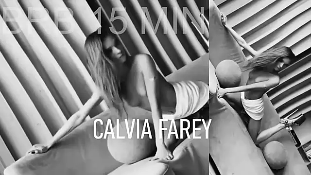calviafarey's Live XXX Chat