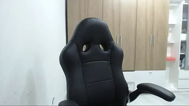 RoxanaLove9's Live XXX Chat