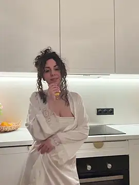 curly_jade's Live XXX Chat