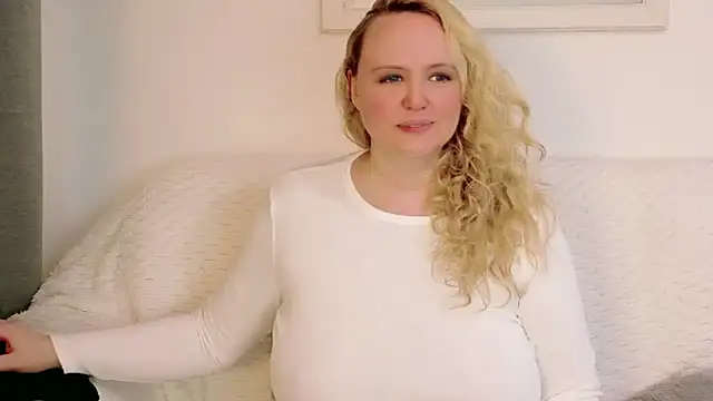 Sarah4you's Live XXX Chat