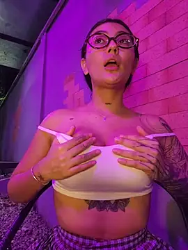 Roma_xxx's Webcam Show