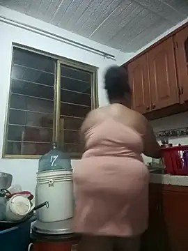 Valentina_belmont live sex cam