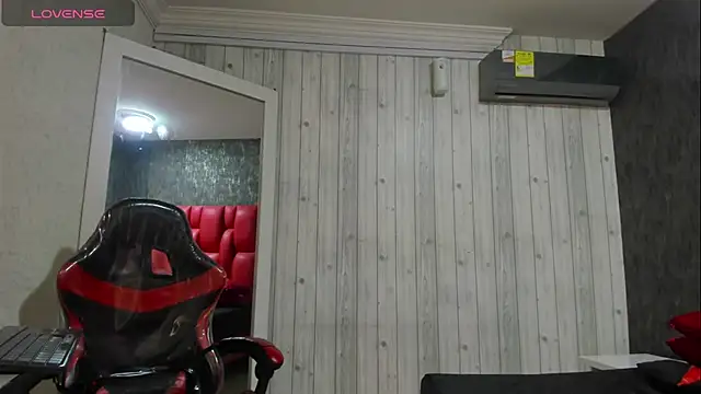 _erick_j live sex cam