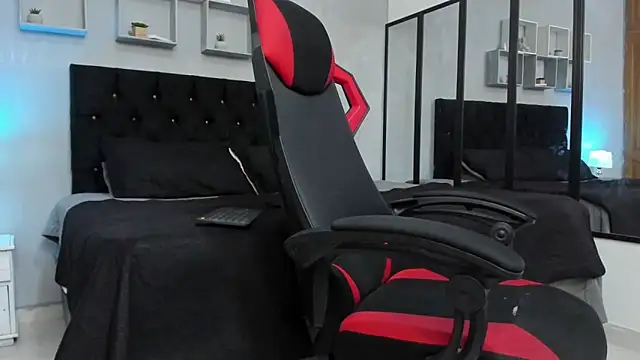 tyler_hank01 - Tyler_hank01's free webcam - UK Sex Cams