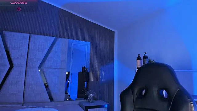 liamdeep (M young) - enjoy my sexy boday naked