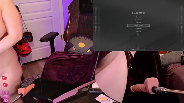 Angel-Lewd-Cake